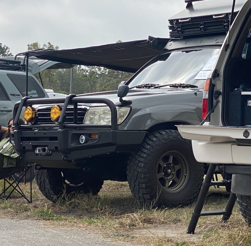 DFG Front Bumper for Toyota Land Cruiser 100 Series & Lexus LX470
